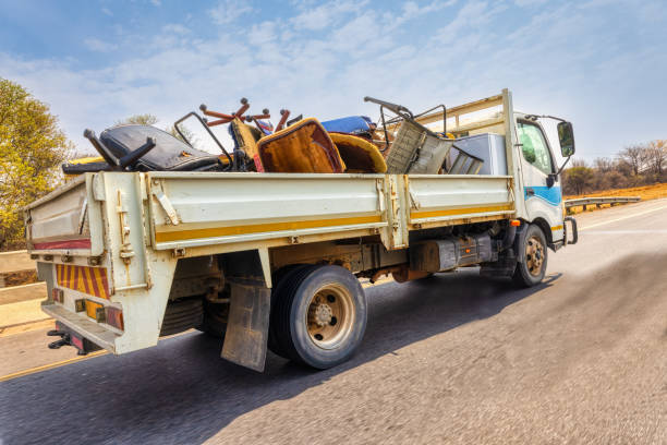 Best Junk Hauling Services  in Cloverdale, IN
